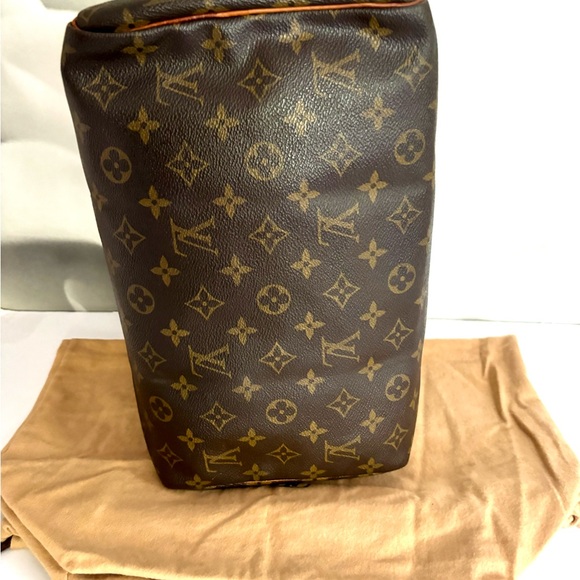 Authentic Louis Vuitton speedy 30 monogram satchel - Picture 4 of 16